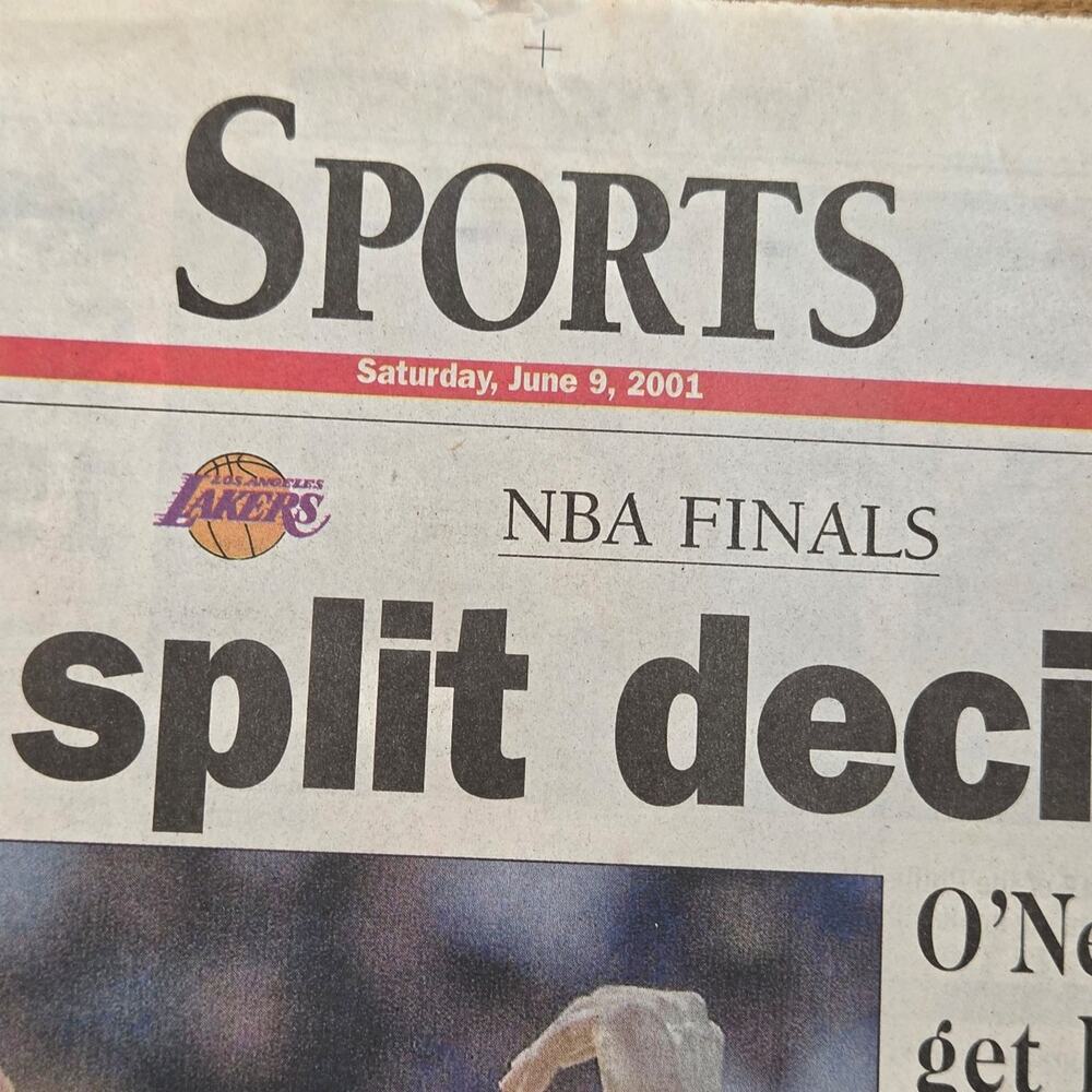 Vtg 2001 Los Angeles Lakers San Gabriel Valley Newspaper - Picture 3 of 5